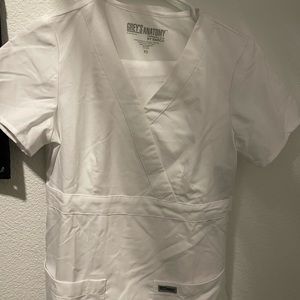 Greys anatomy, white scrub set